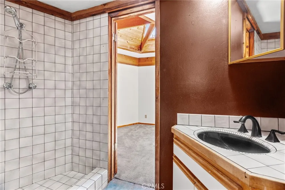 1608 Bradford Rd. Cambria, CA 93428
