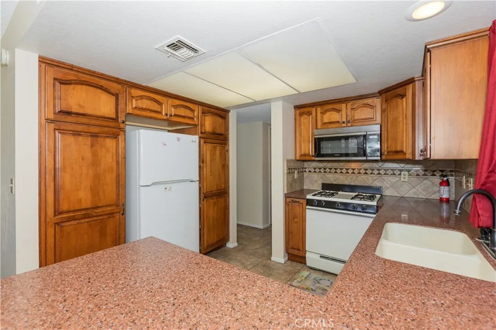 422 Sherwood Place Tehachapi, CA 93561
