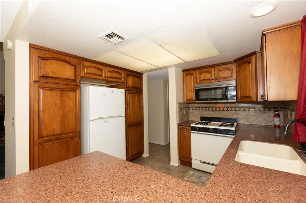 422 Sherwood Place Tehachapi, CA 93561