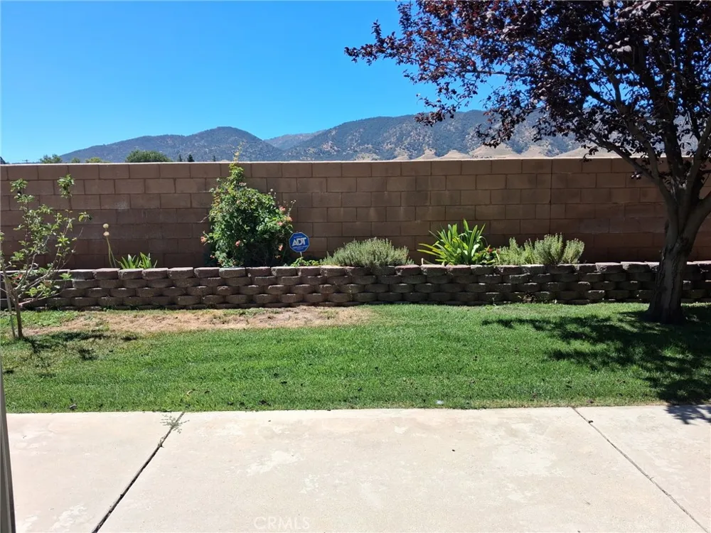 422 Sherwood Place Tehachapi, CA 93561