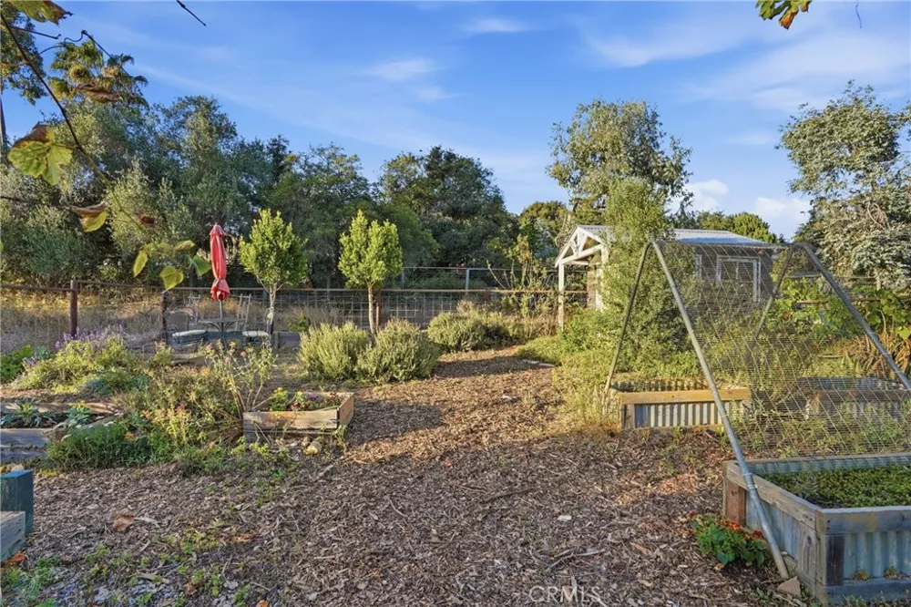 265 Broken Arrow Nipomo, CA 93444