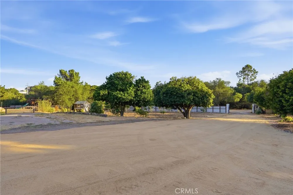 265 Broken Arrow Nipomo, CA 93444