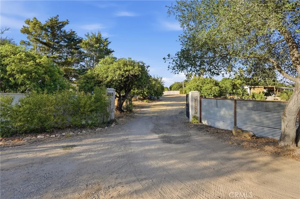 265 Broken Arrow Nipomo, CA 93444