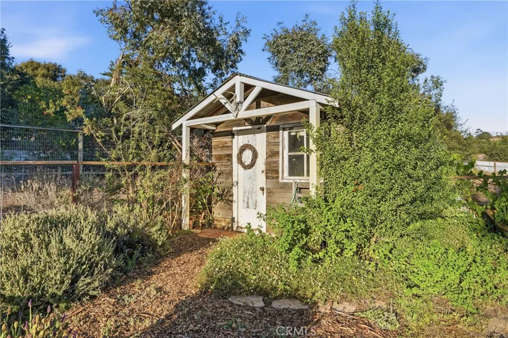 265 Broken Arrow Nipomo, CA 93444