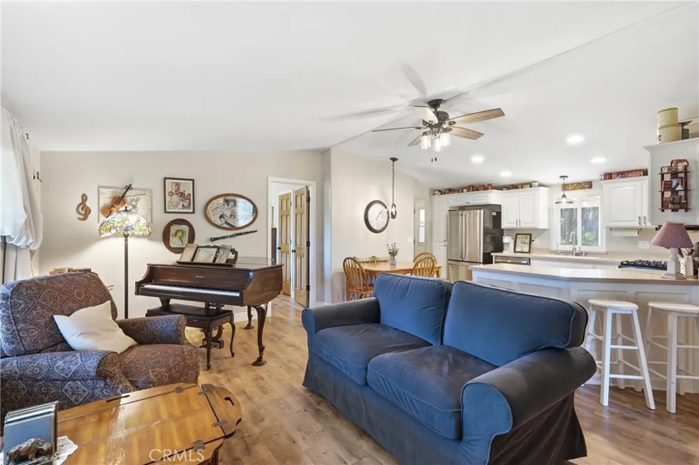 265 Broken Arrow Nipomo, CA 93444