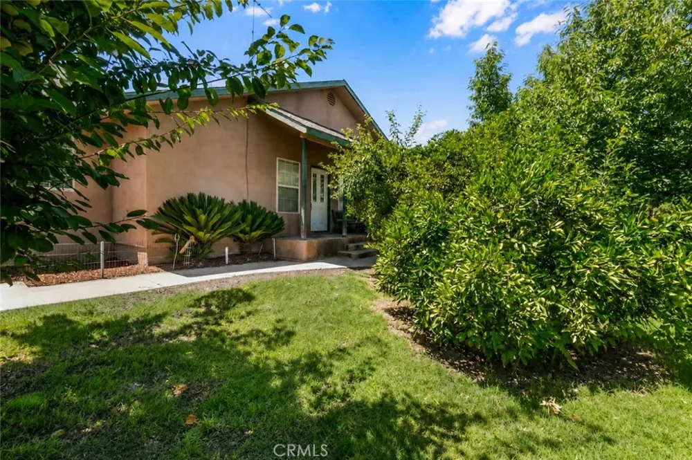 14515 Houston Ave Hanford, CA 93230
