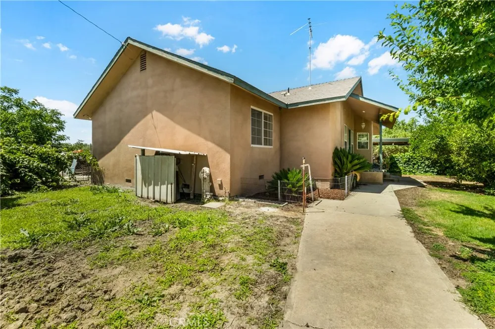 14515 Houston Ave Hanford, CA 93230
