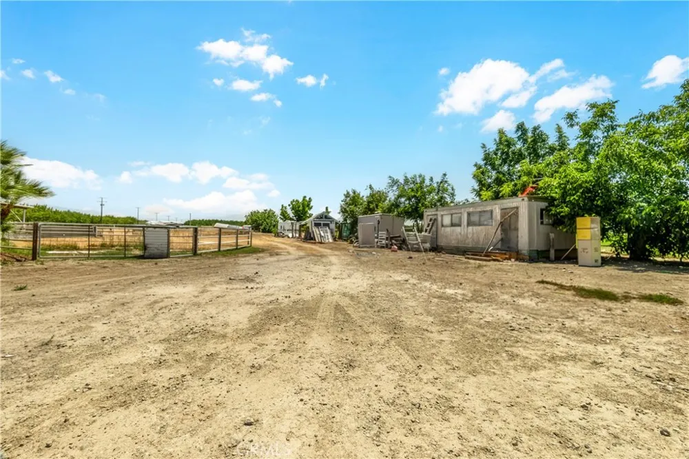 14515 Houston Ave Hanford, CA 93230