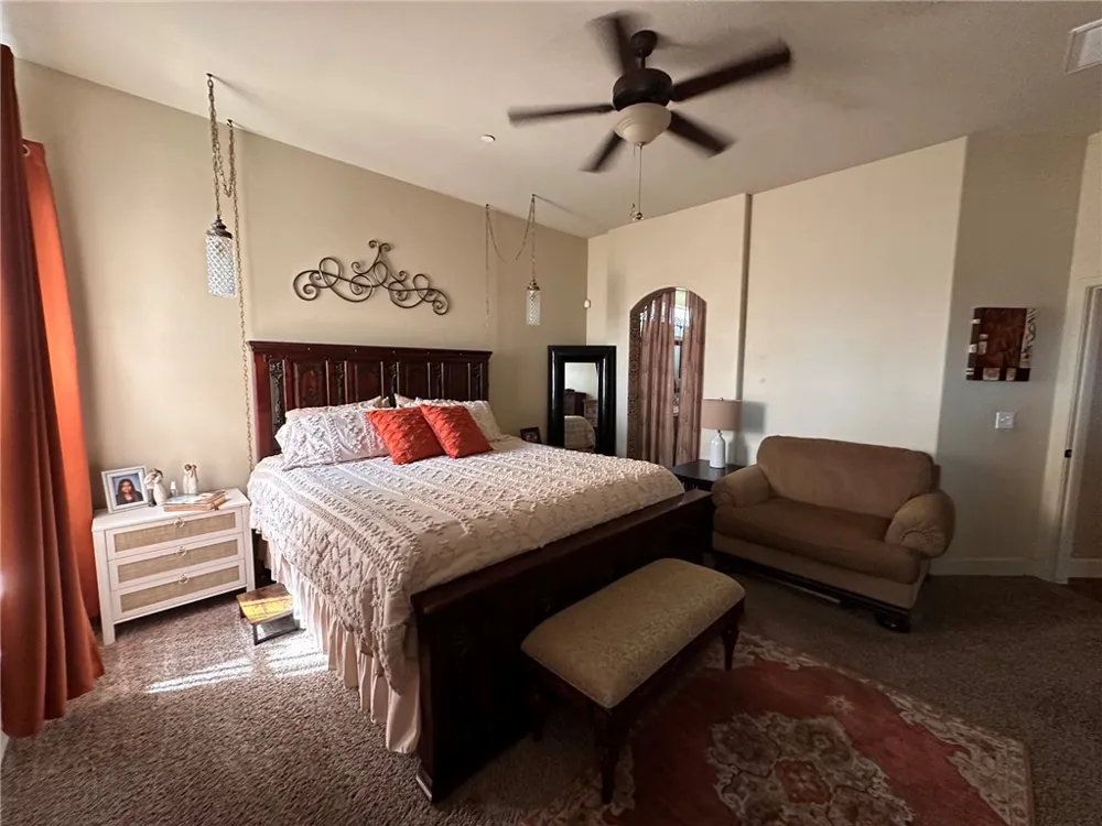 1490 Laredo Court Tulare, CA 93274