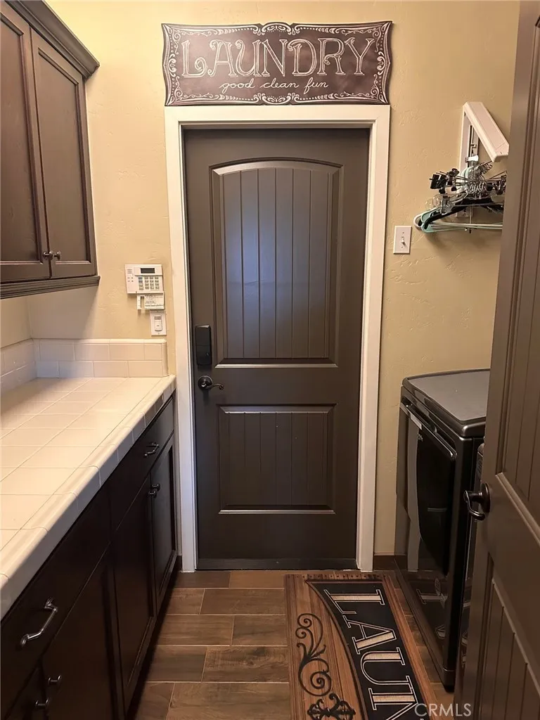 1490 Laredo Court Tulare, CA 93274