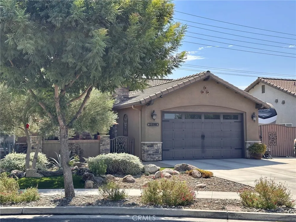 1490 Laredo Court Tulare, CA 93274