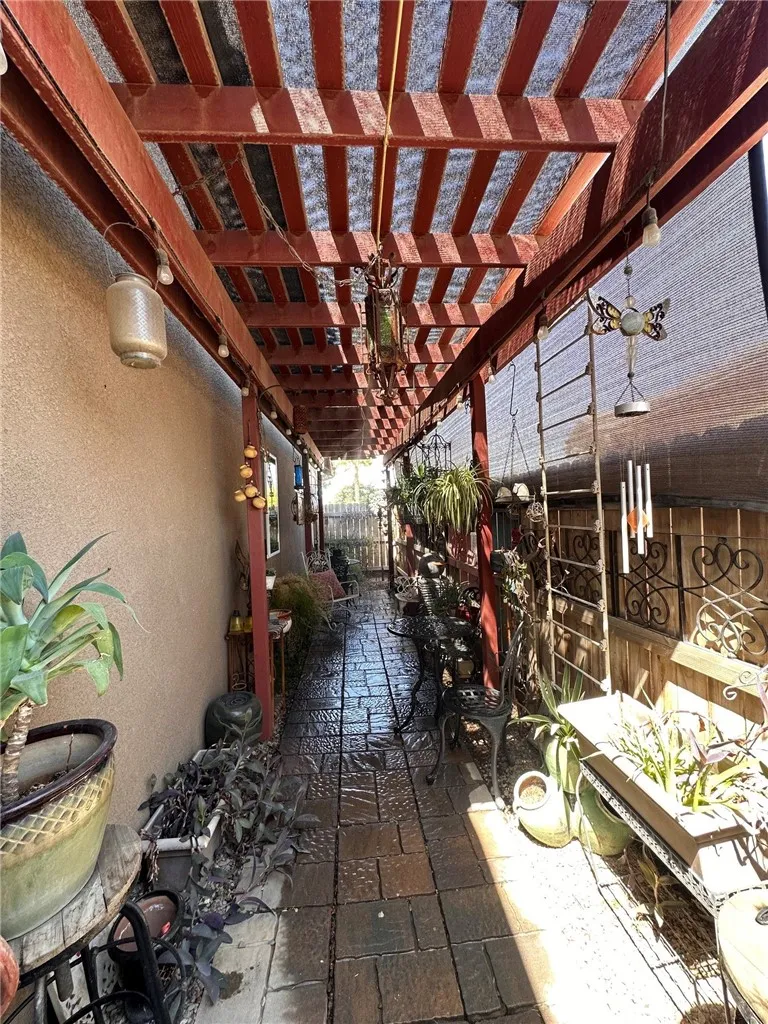 1490 Laredo Court Tulare, CA 93274