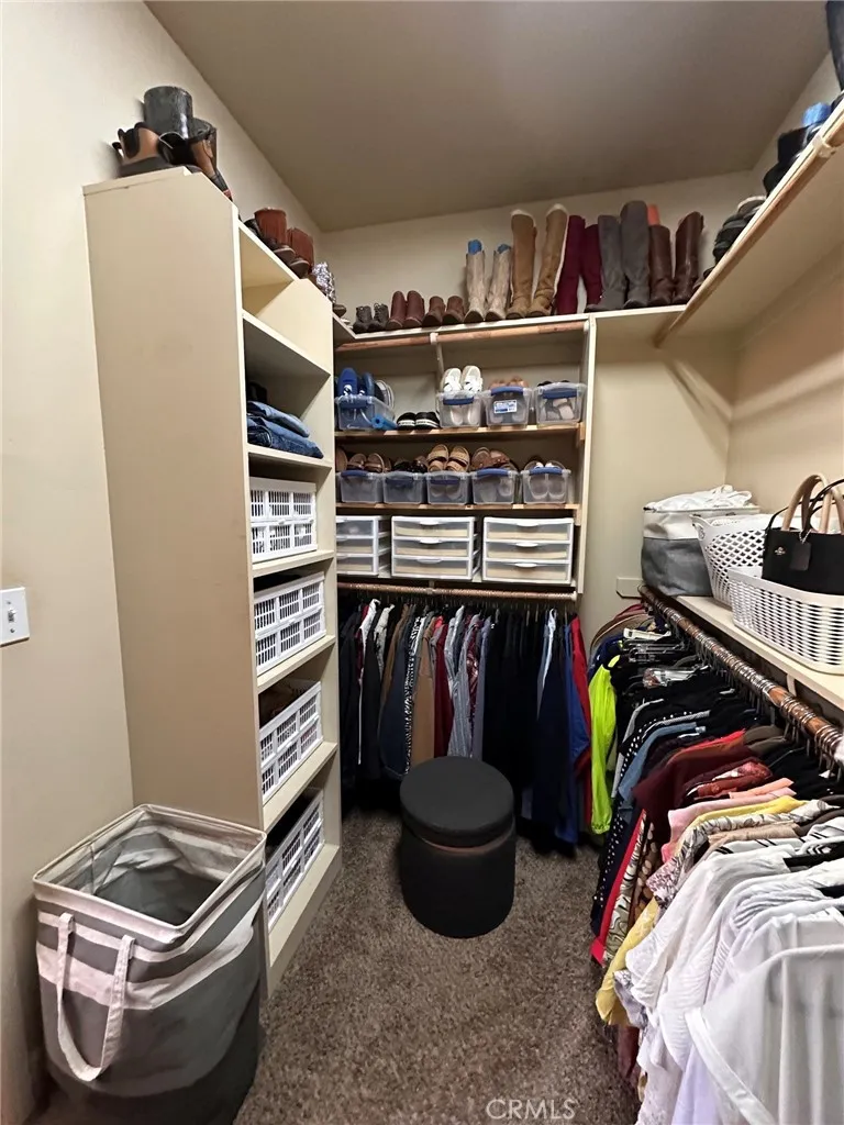 1490 Laredo Court Tulare, CA 93274