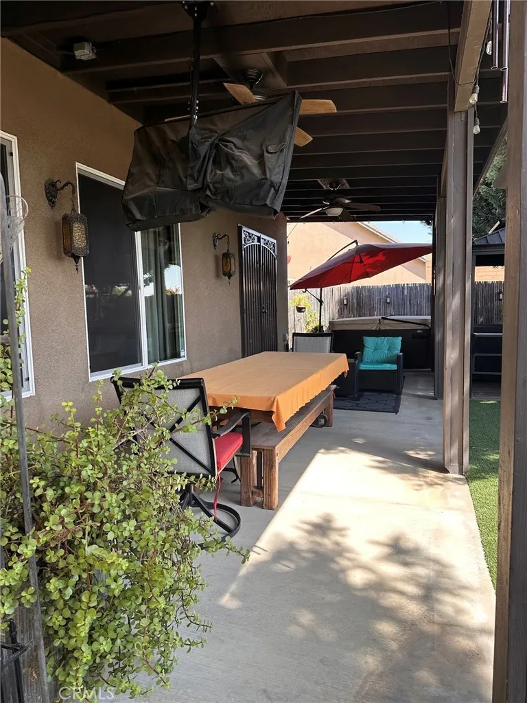 1490 Laredo Court Tulare, CA 93274