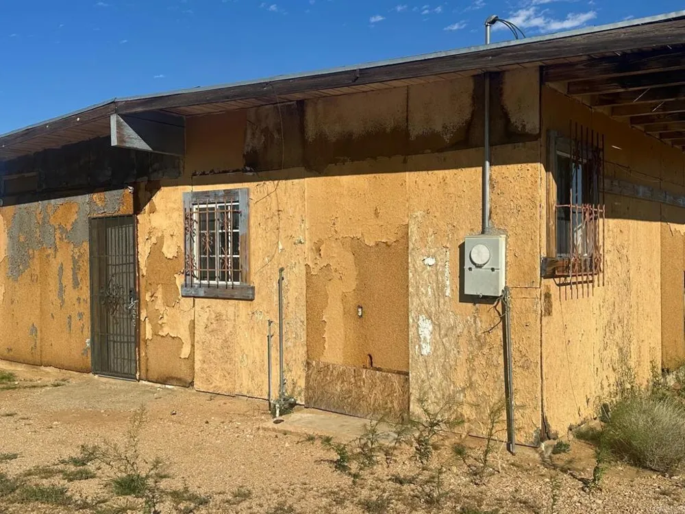 988 Old Woman Springs RD San Bernardino, CA 92284