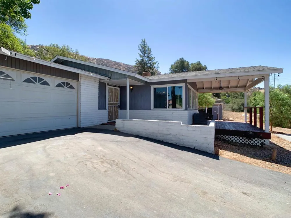 12677 Acadia Way Lakeside, CA 92040