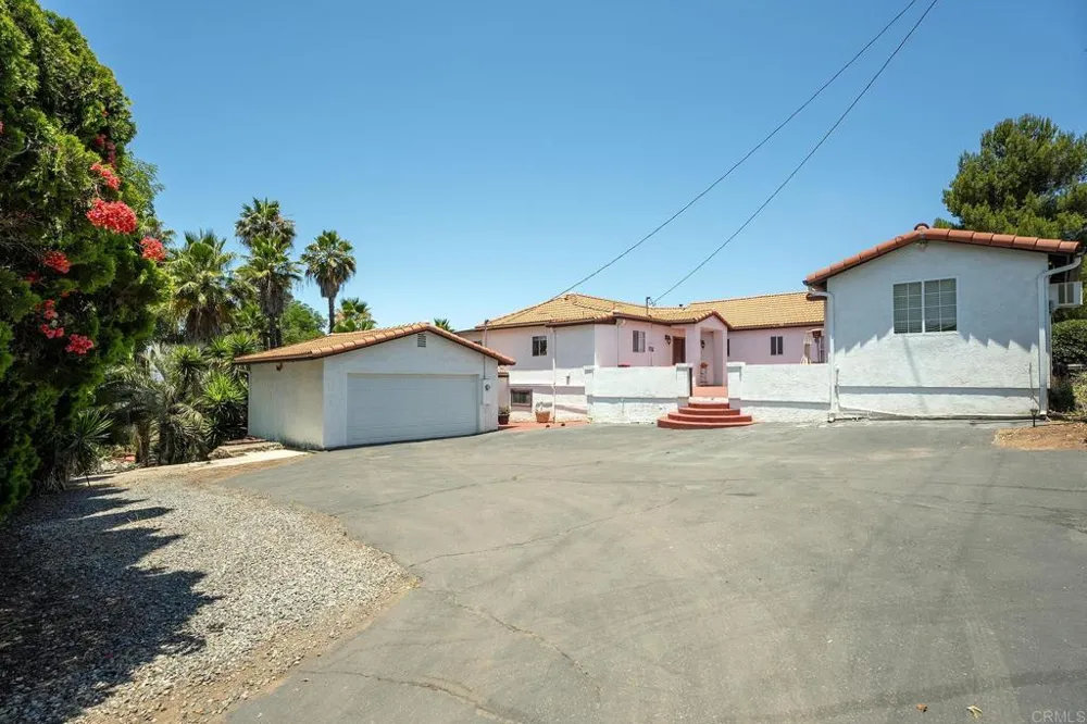 2410 Euclid Ave El Cajon, CA 92019
