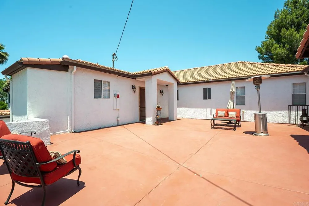 2410 Euclid Ave El Cajon, CA 92019