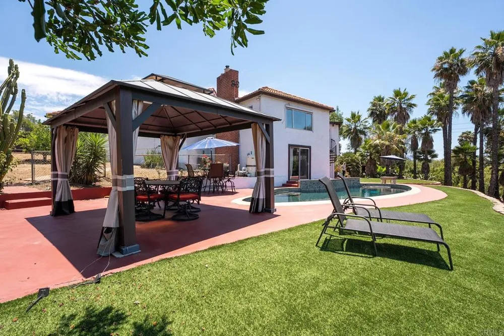 2410 Euclid Ave El Cajon, CA 92019