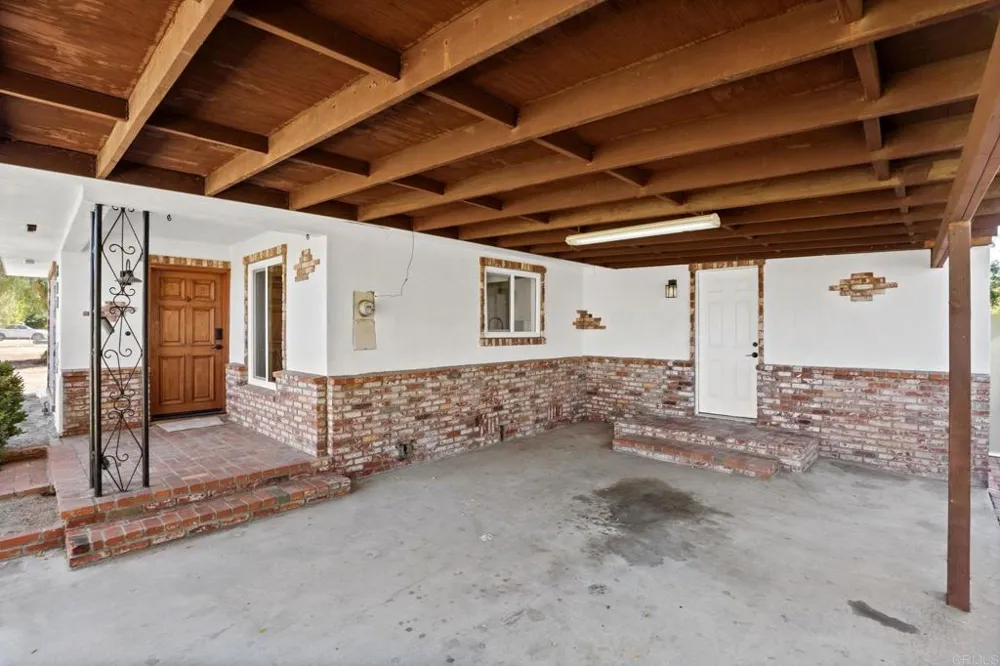 611 9Th Street Ramona, CA 92065