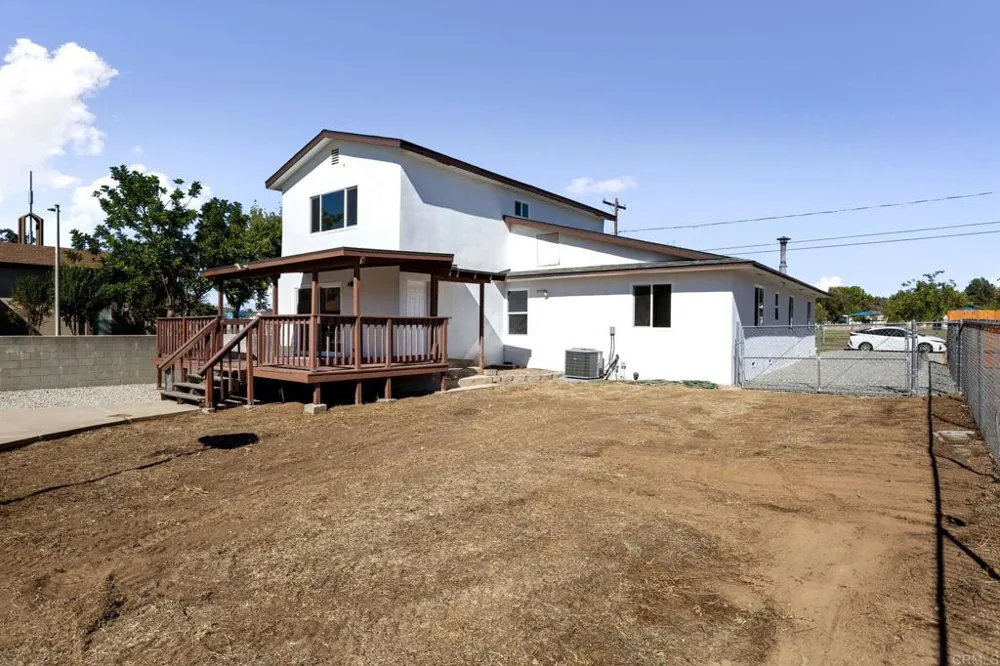 611 9Th Street Ramona, CA 92065