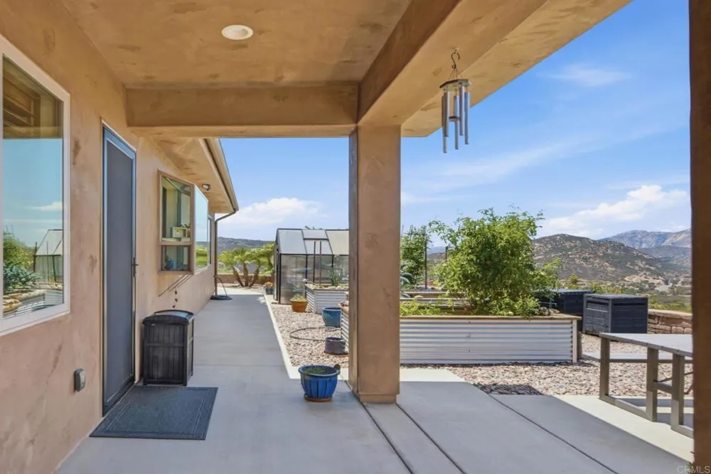 1781 Old Horse Trail Alpine, CA 91901