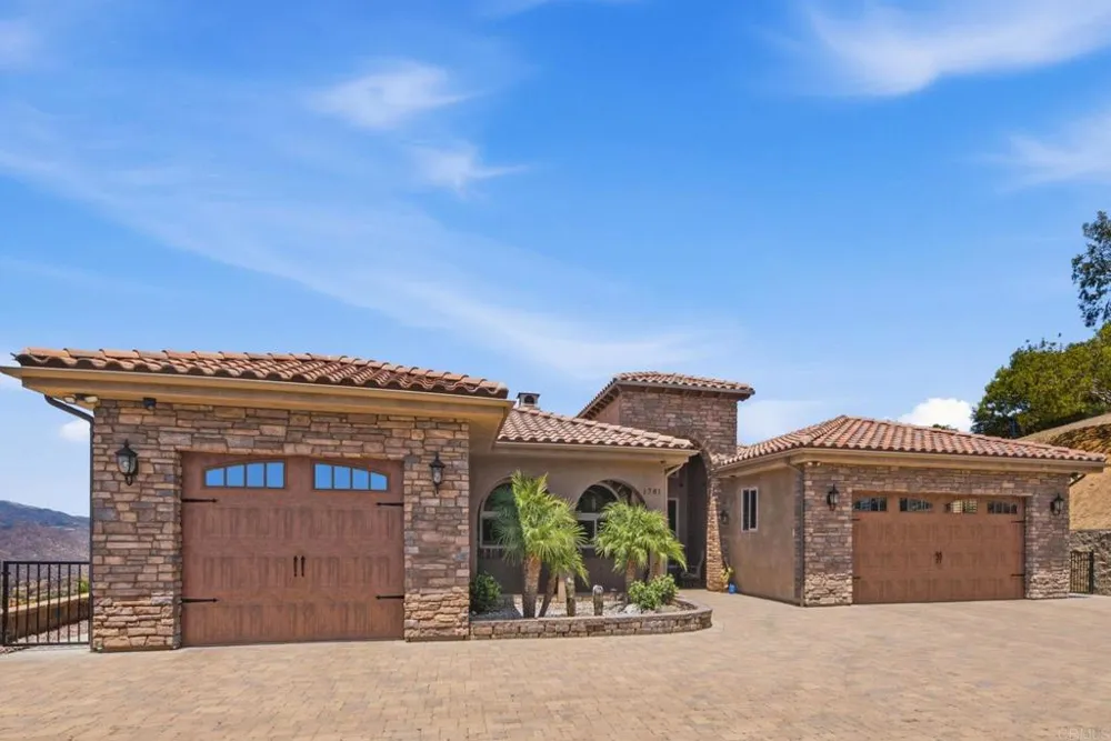 1781 Old Horse Trail Alpine, CA 91901