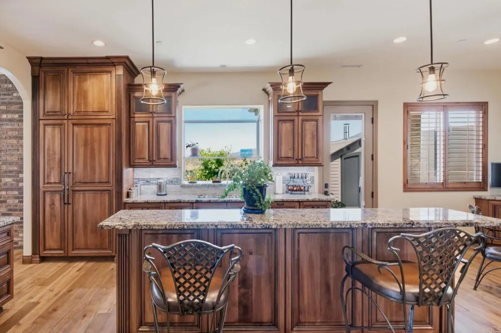 1781 Old Horse Trail Alpine, CA 91901