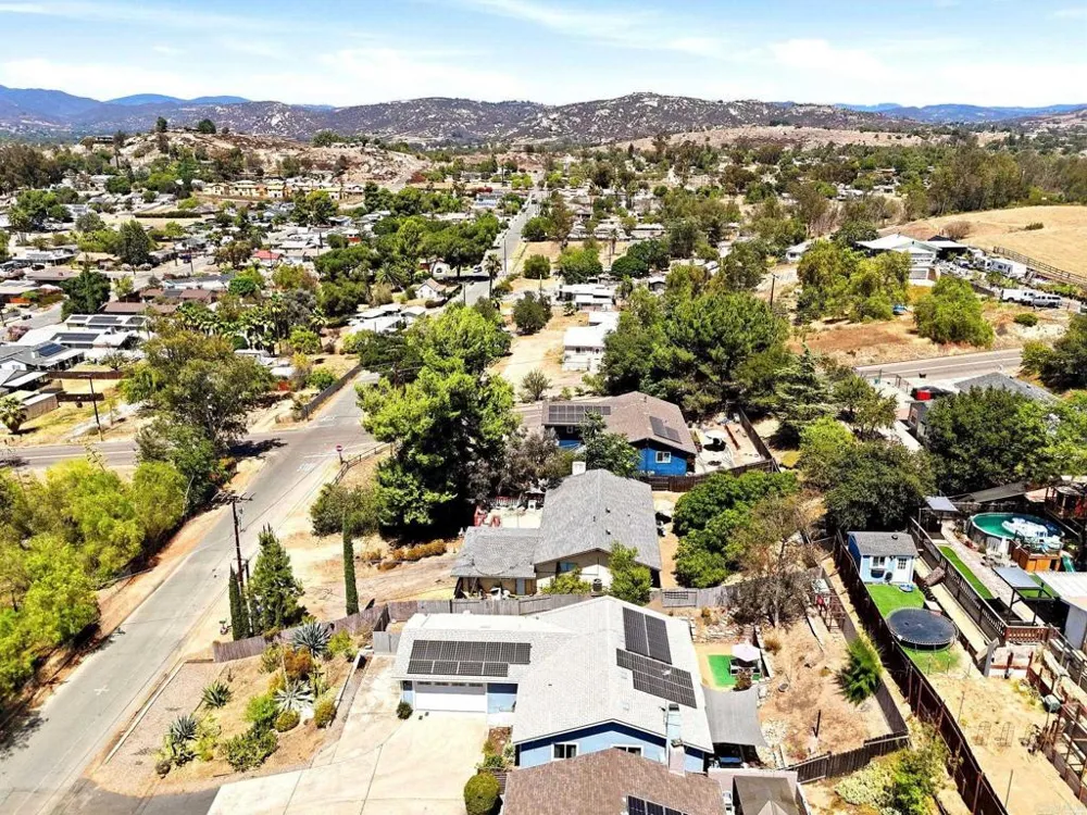 622 G STREET Ramona, CA 92065