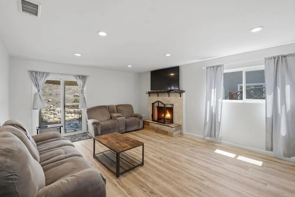 622 G STREET Ramona, CA 92065