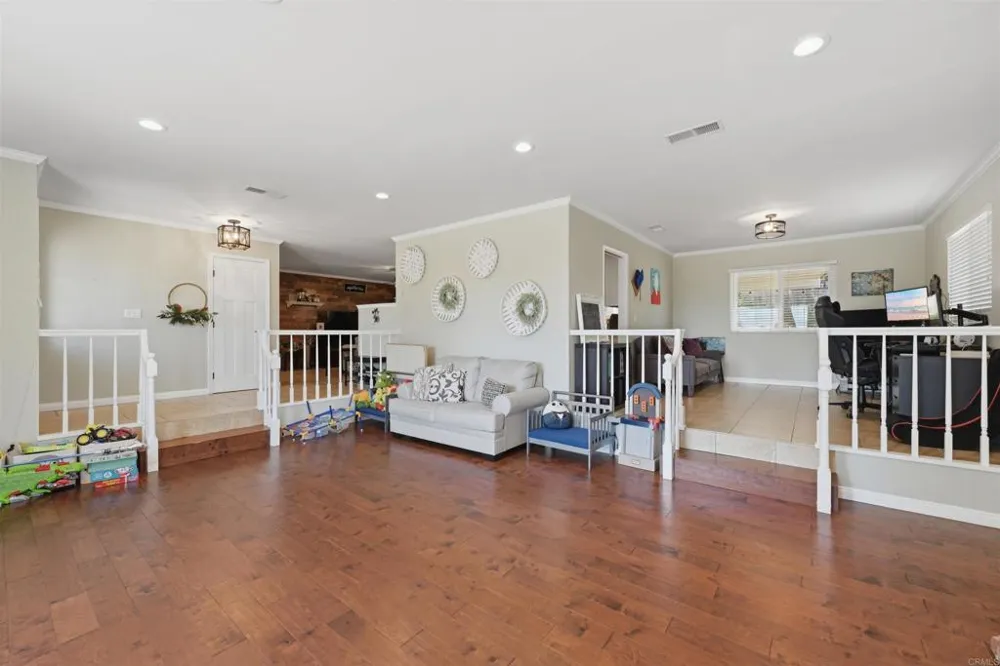 2438 Duraznitos Rd Ramona, CA 92065