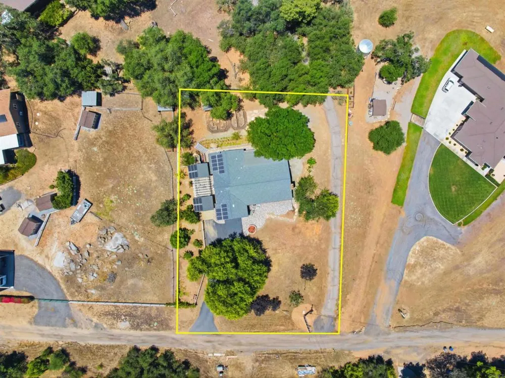 2438 Duraznitos Rd Ramona, CA 92065