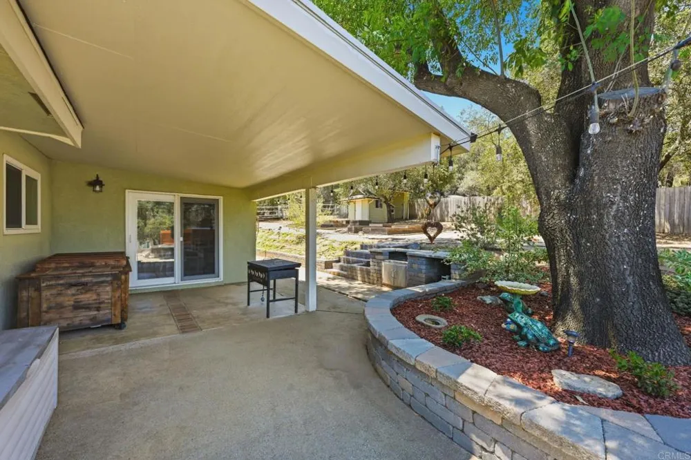 2438 Duraznitos Rd Ramona, CA 92065