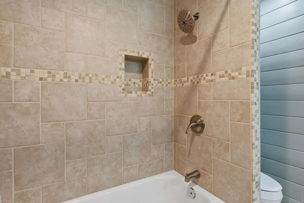 2438 Duraznitos Rd Ramona, CA 92065