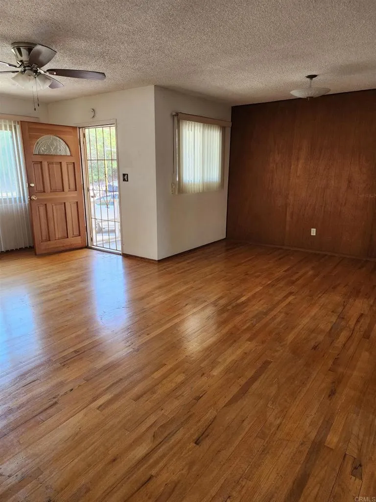 5415 Mary Lane Drive San Diego, CA 92115