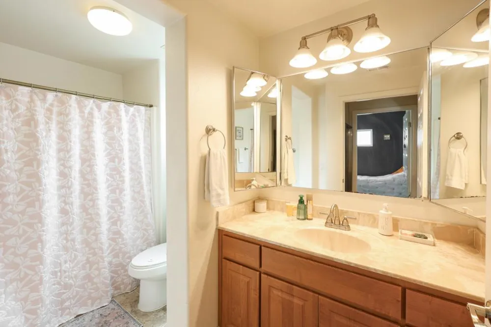 2724 Lake Pointe Drive #239 Spring Valley, CA 91977