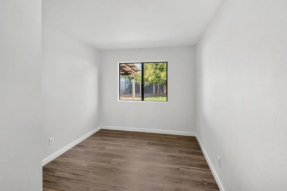 945 E STREET Ramona, CA 92065