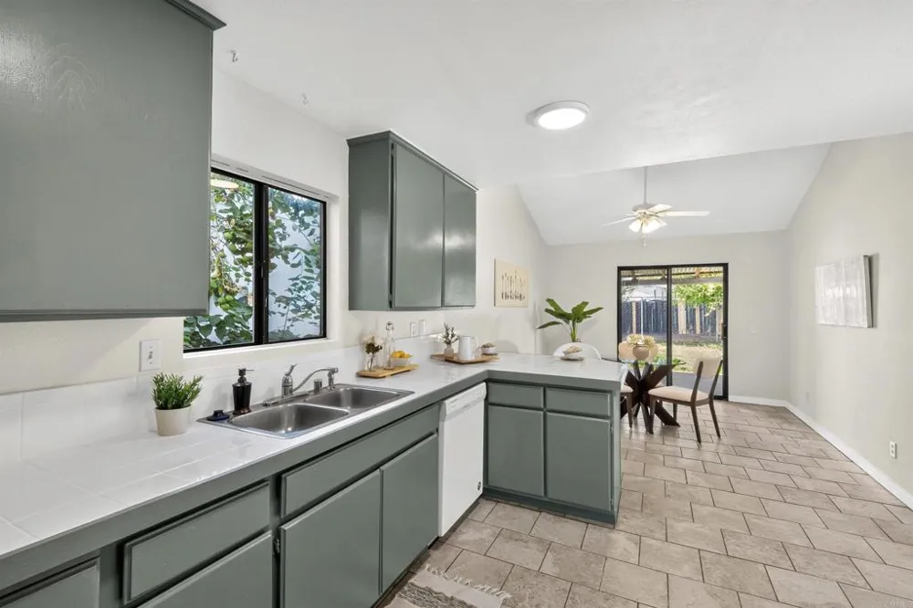 945 E STREET Ramona, CA 92065