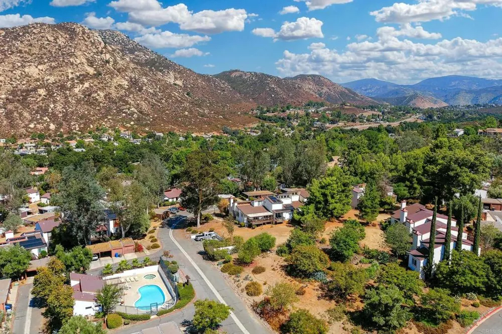 15719 Davis Cup Lane Ramona, CA 92065