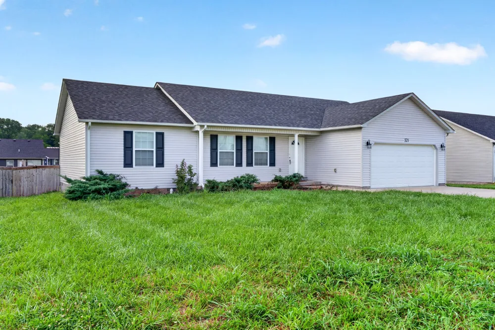 521 Labrador Dr Bowling Green, KY 42101