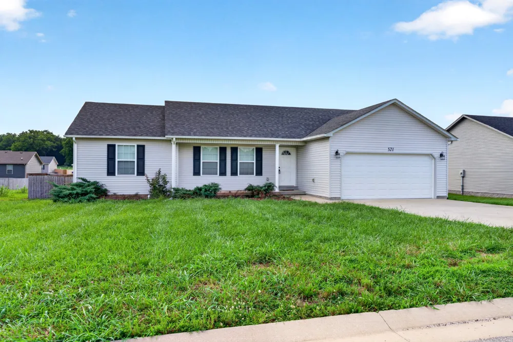 521 Labrador Dr Bowling Green, KY 42101