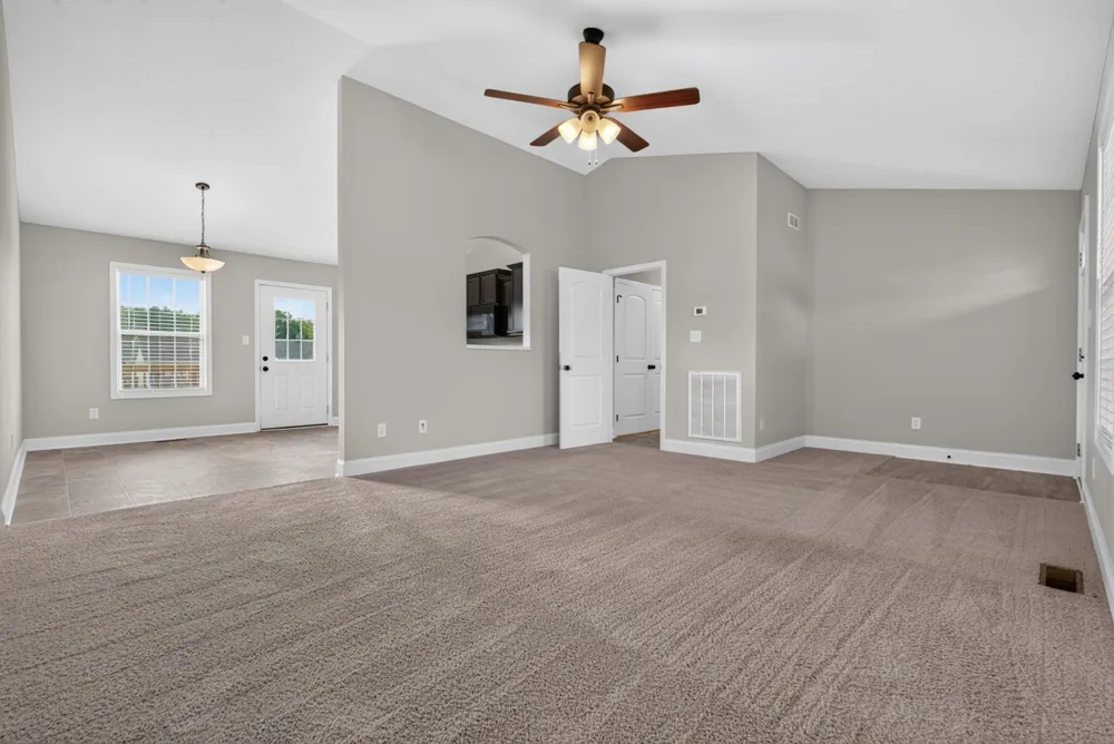 521 Labrador Dr Bowling Green, KY 42101