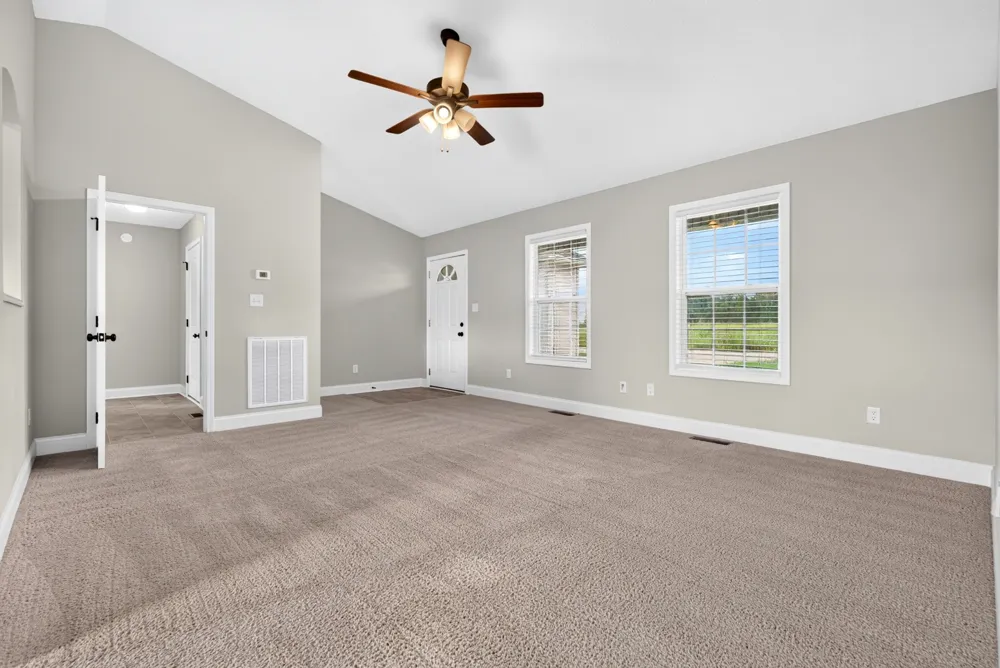 521 Labrador Dr Bowling Green, KY 42101