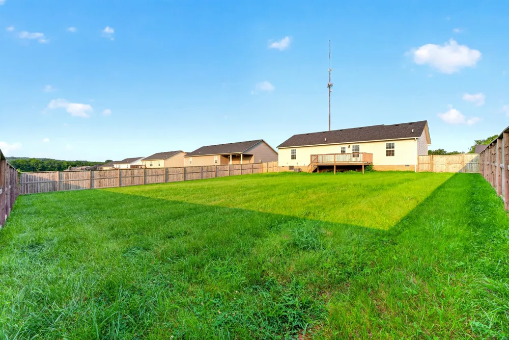 521 Labrador Dr Bowling Green, KY 42101