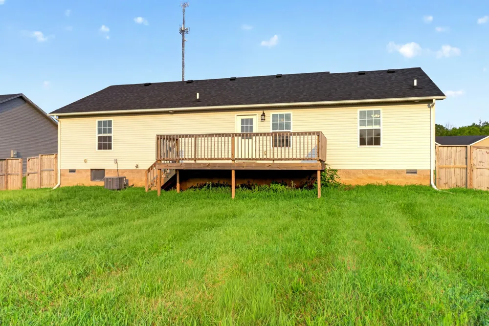 521 Labrador Dr Bowling Green, KY 42101