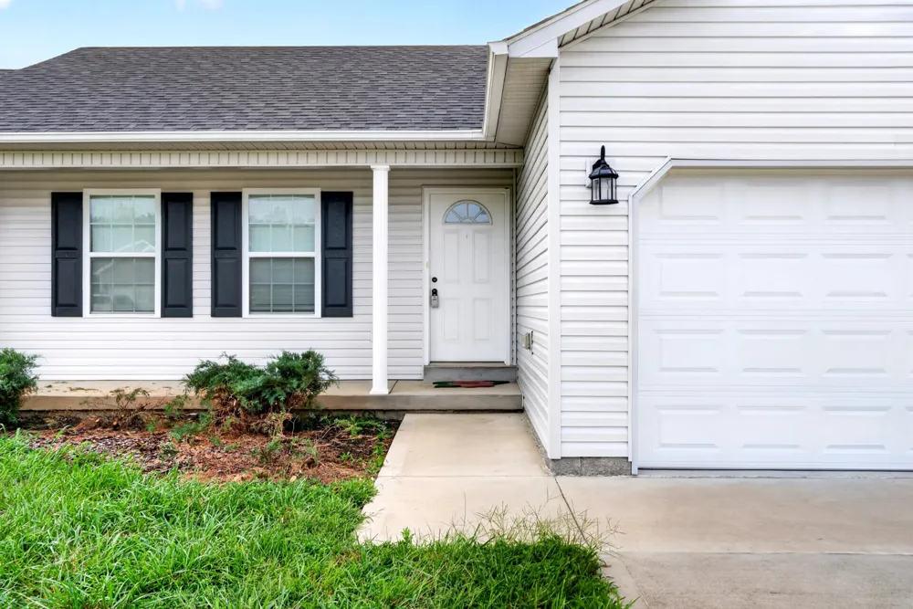 521 Labrador Dr Bowling Green, KY 42101