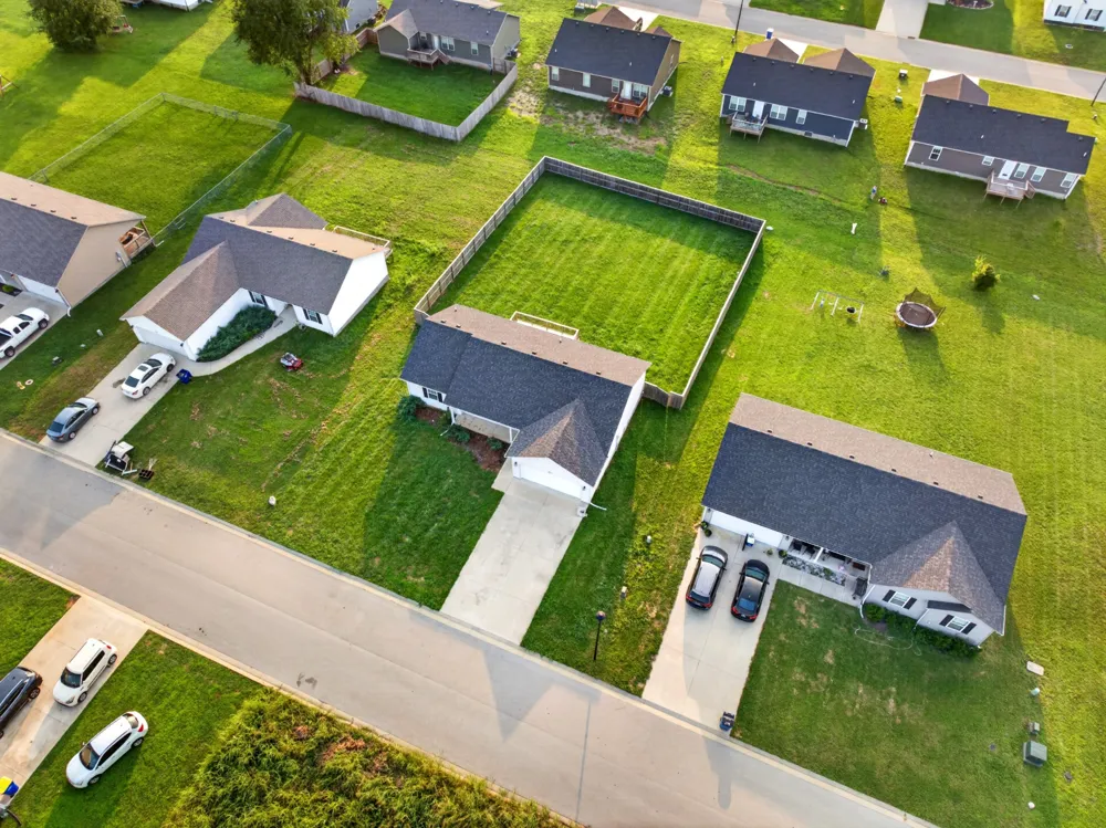 521 Labrador Dr Bowling Green, KY 42101