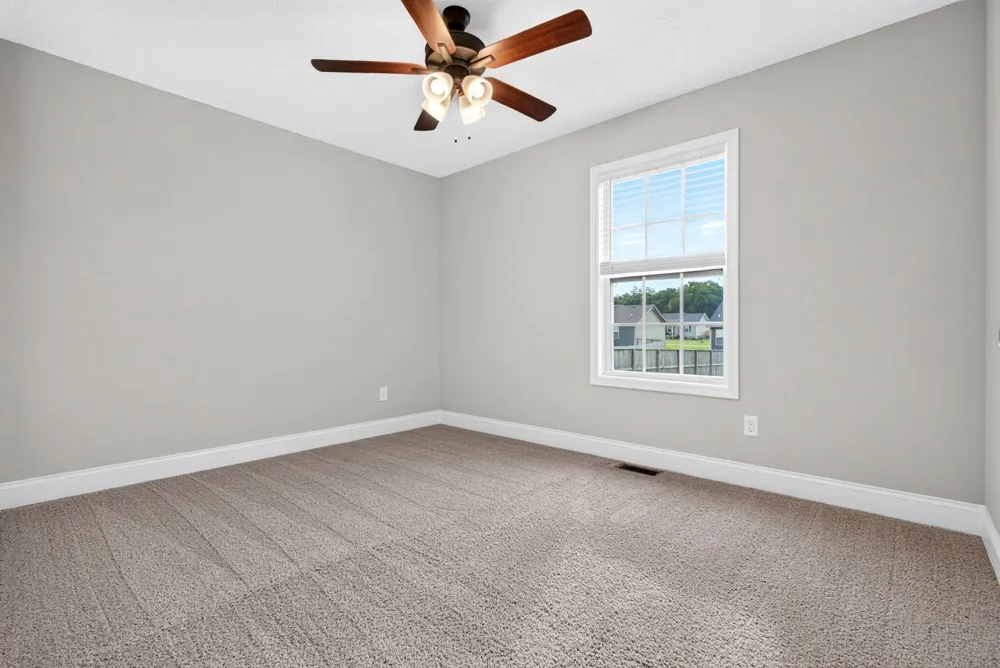 521 Labrador Dr Bowling Green, KY 42101