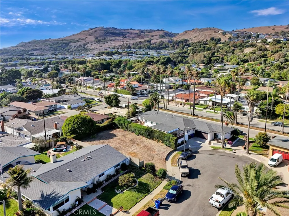 2246 Warmouth San Pedro, CA 90732