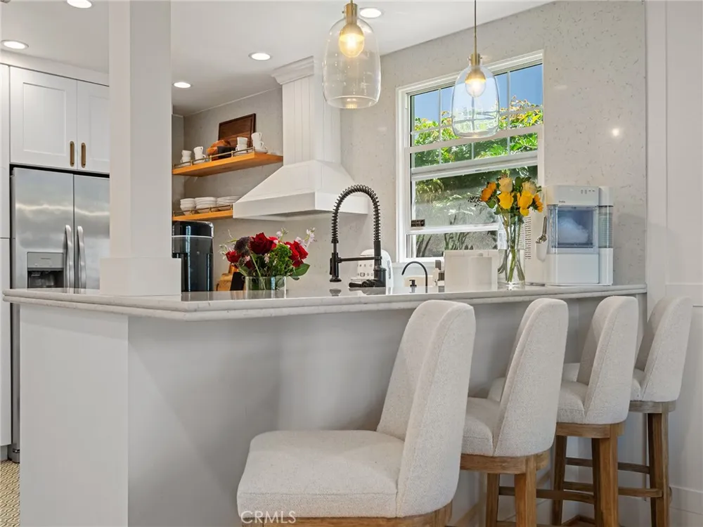 1301 19th Manhattan Beach, CA 90266